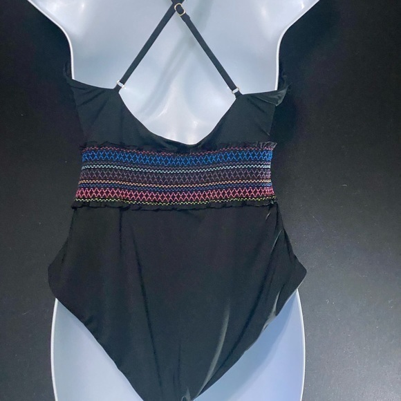 Bar lll swimsuit - Picture 6 of 15